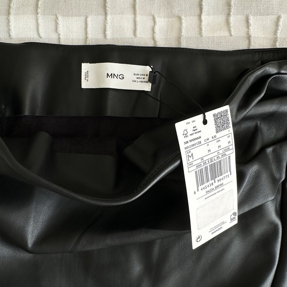 Mango faux leather mini skirt NWT - Picture 6 of 6
